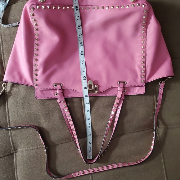 💯 Valentino Garavani Rockstud Tote - Picture 5 of 16